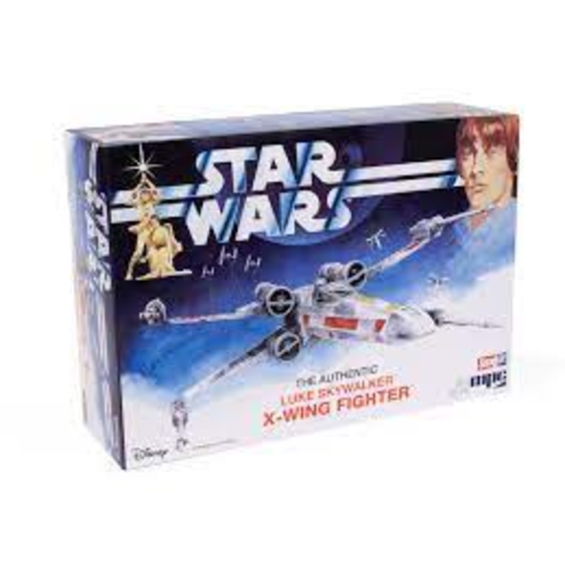 MPC 948 Star Wars: A New Hope X-Wing Fighter (Snap) 1:63