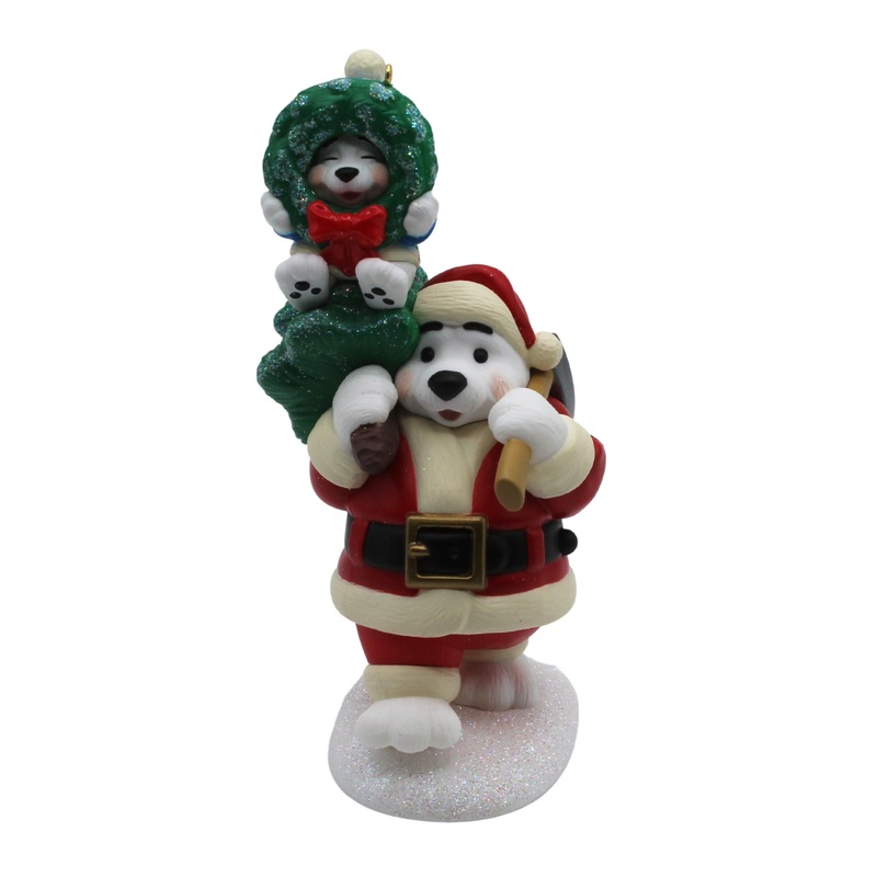 Hallmark Ornament: 2022 Polar Bear Santa | QDB1003