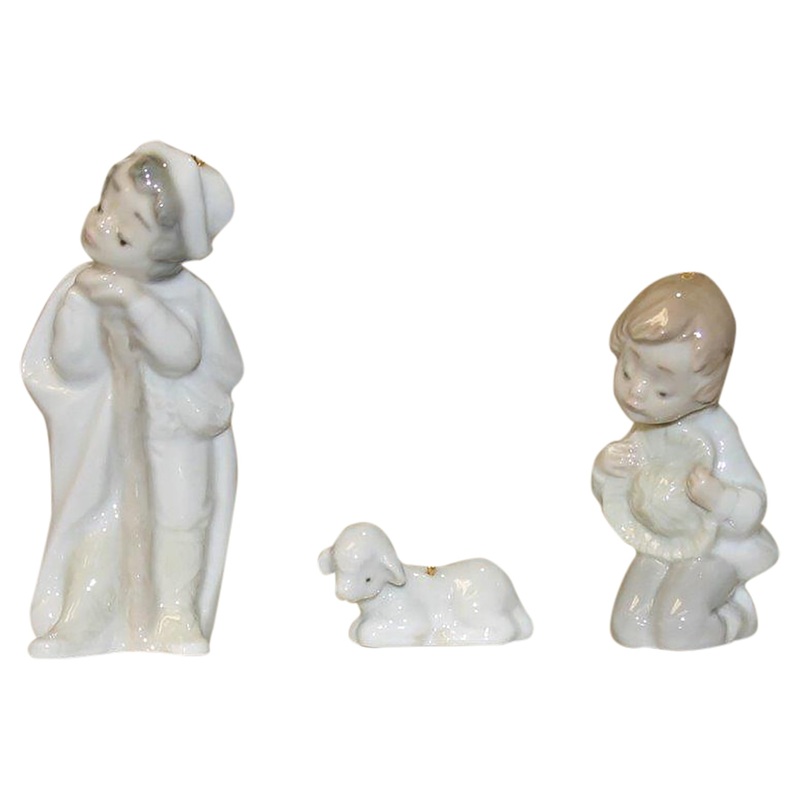 Lladr Figurine: 5809 Holy Shepherds