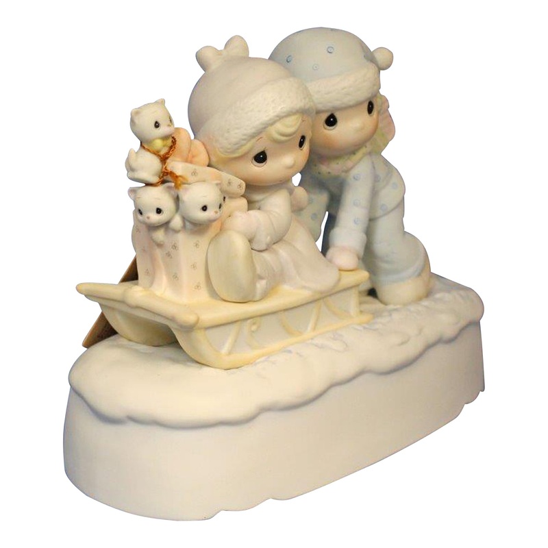 Precious Moments: E-0519 Sharing our Season Together | Musical - Plays Winter Wonderland