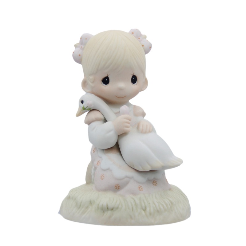 Precious Moments: E-5213 God is Love