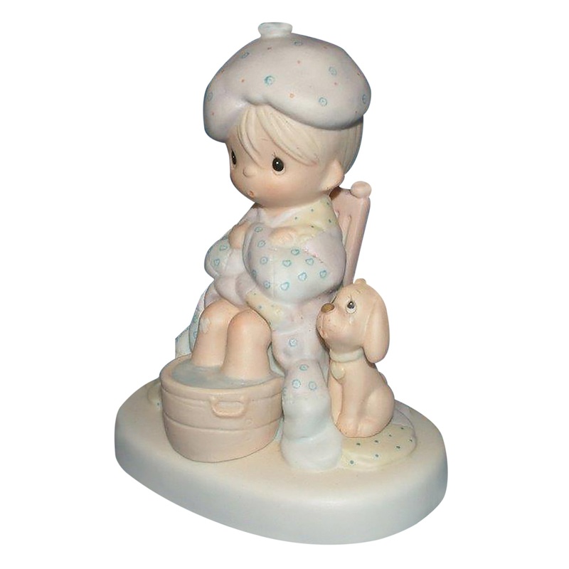 Precious Moments: E-7163 God is Watching Over You