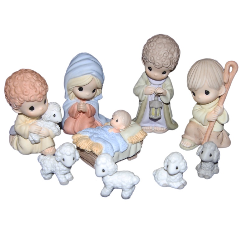 Precious Moments: 810011 A Savior is Born - Set of Nine