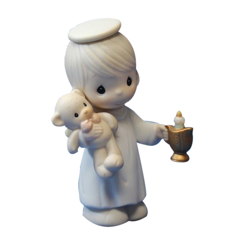 Precious Moments: 129267 Lighting the Way to a Happy Holiday