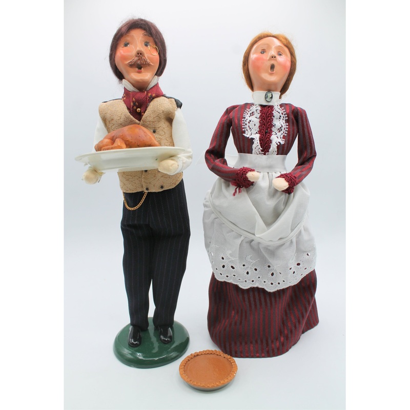 Byers Choice | Lot of 2: 2005 Thanksgiving Dolls | Pie Detached