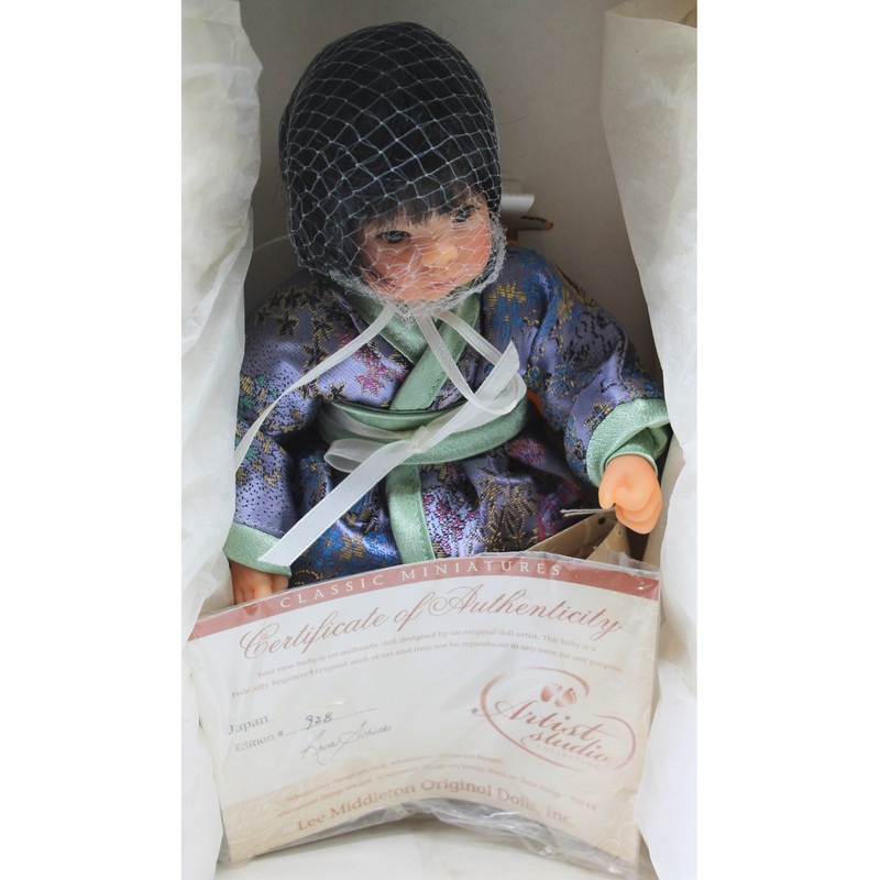 Classic Miniatures Lee Middleton Japanese Doll | Missing Accessories
